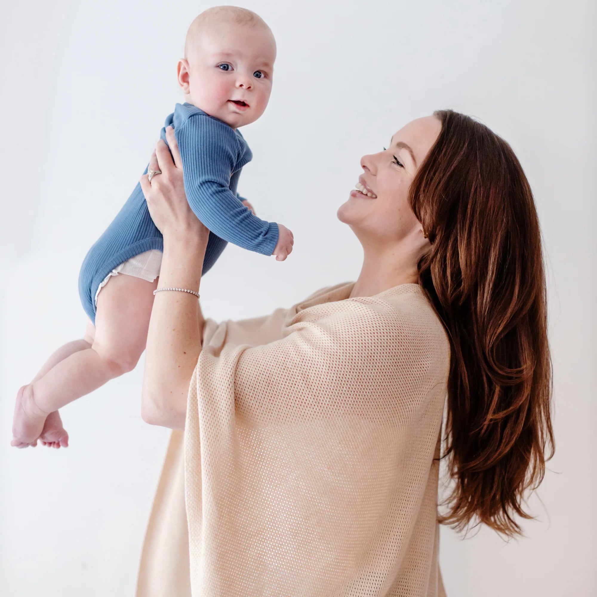 Pristine Nursing Cover