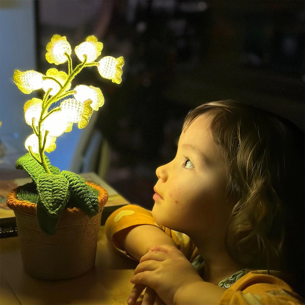 Elegant Floral Lamp